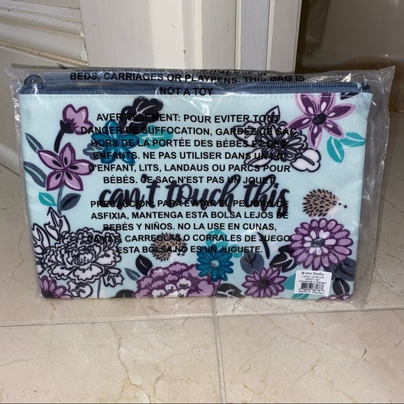 Vera Bradley Lighten Up Wristlet Penelope’s Garden - Picture 6 of 7